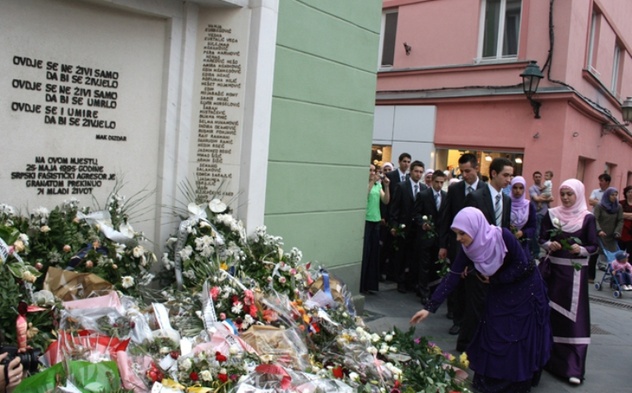 Tuzla’da Kapiya Katliamı kurbanları anıldı