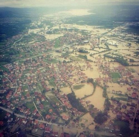 Bosna Hersek’te yüzyılın en büyük sel felaketi